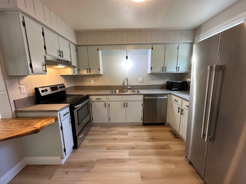 Building Photo - 103 Empire West Road