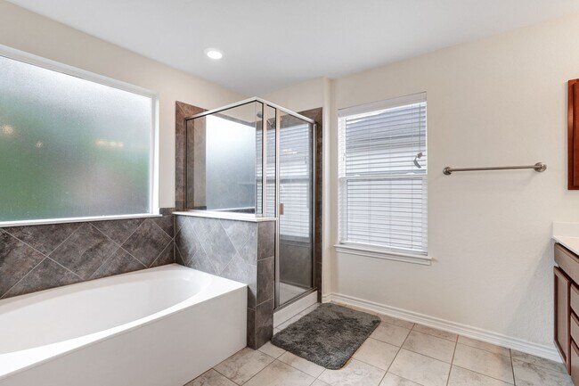 Building Photo - Make Boerne your home!