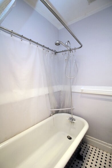 Building Photo - 4823 NE 13th Ave