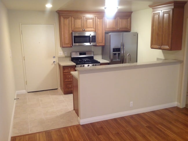 Building Photo - 1340 N Curson Ave