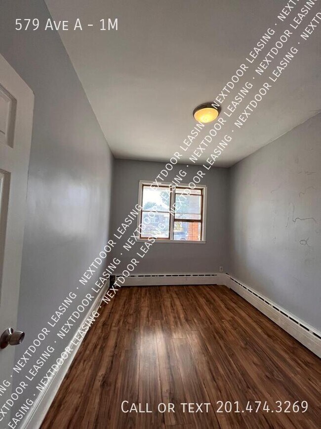 Building Photo - 579 Avenue A