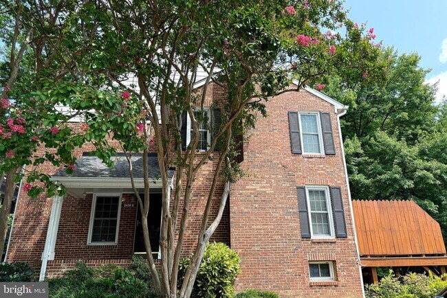Primary Photo - 2438 S Walter Reed Dr