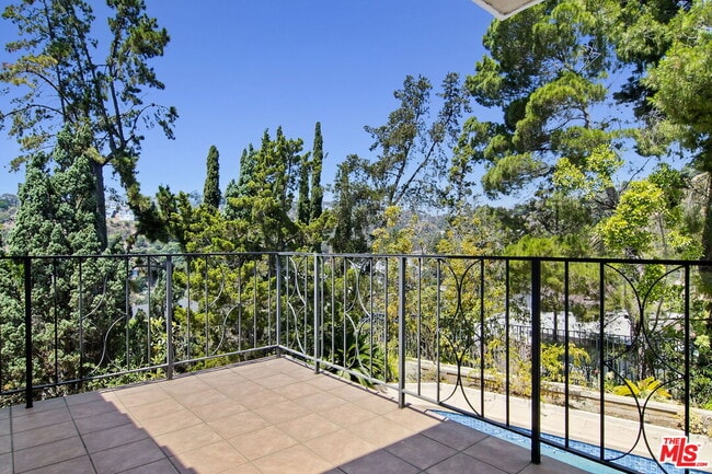 Building Photo - 7863 Electra Dr