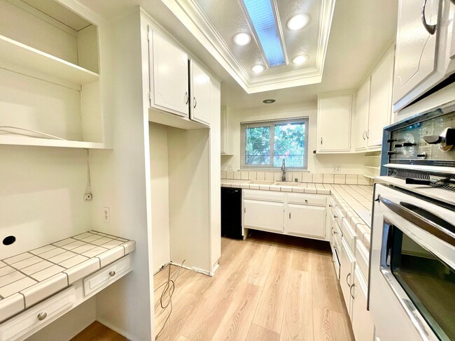 Building Photo - Beautiful Laguna Woods Property for Rent 55+