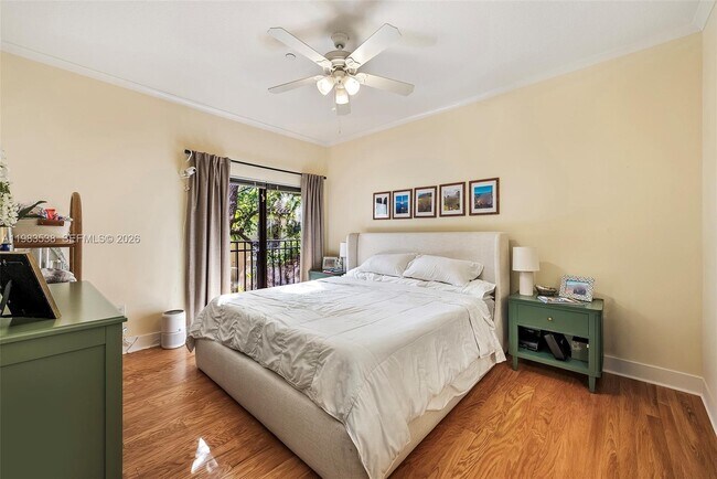 Building Photo - 2767 Coconut Ave