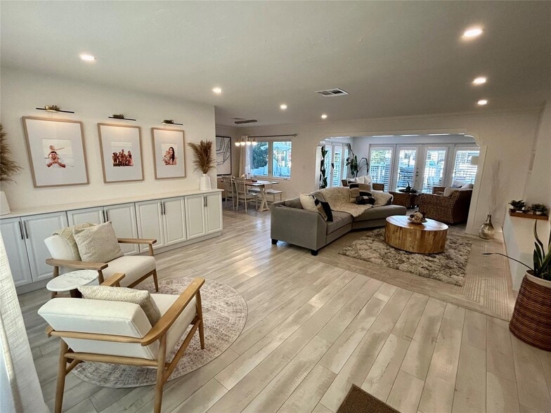 Building Photo - 1473 NE 53rd Ct