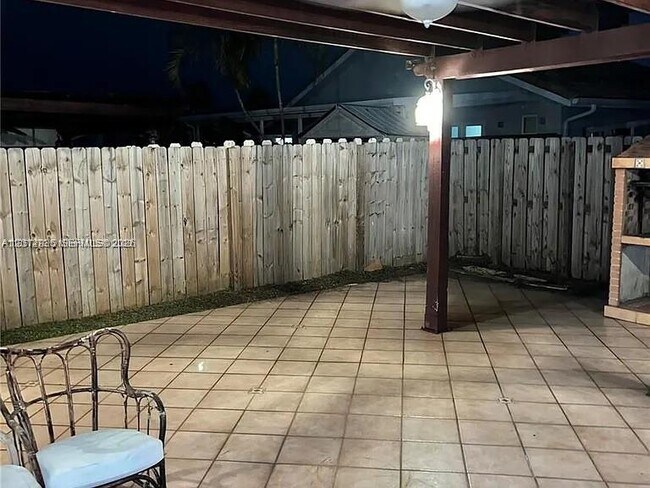 Building Photo - 8435 NW 189th Ln
