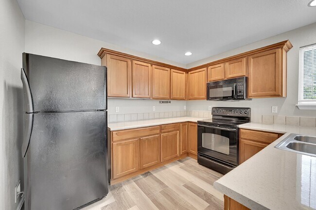 Building Photo - $2,295.95 - 4 bedroom, 2.5 baths, Charming home in Fountain with Big Fenced in Yard!