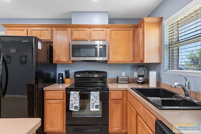 Building Photo - 40 Augusta W