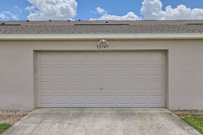 Building Photo - Windermere townhouse