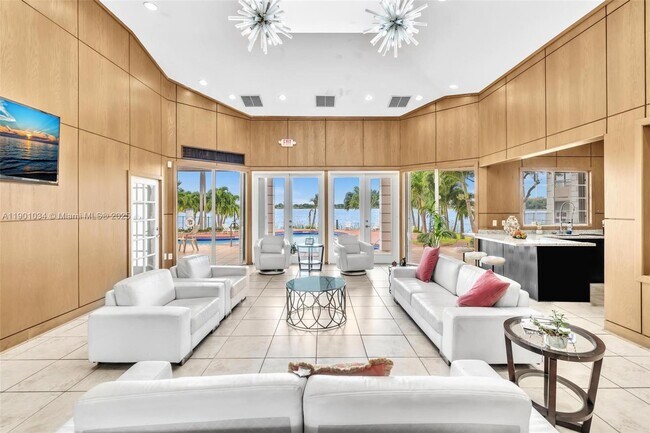 Building Photo - 2880 N Oakland Forest Dr