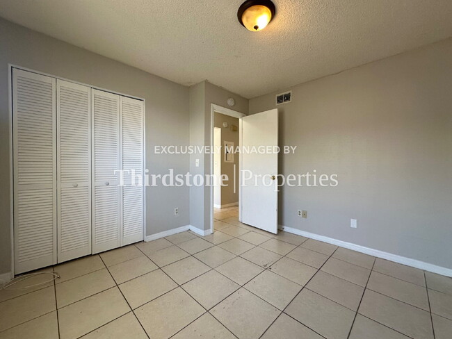 Building Photo - 5143 Indian Lakes Ct