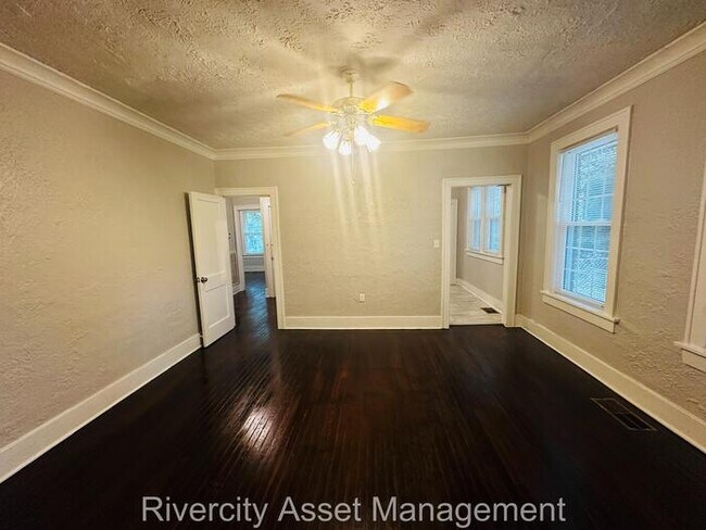 Building Photo - A Must See!!!!! Section 8 Friendly!!!!! BONUS Mother In Law Sweet!! PRICE DROP