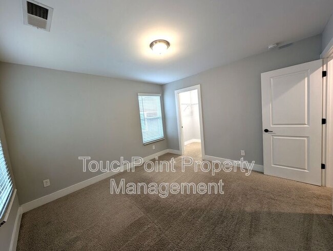 Building Photo - 2632 Ensemble Ct