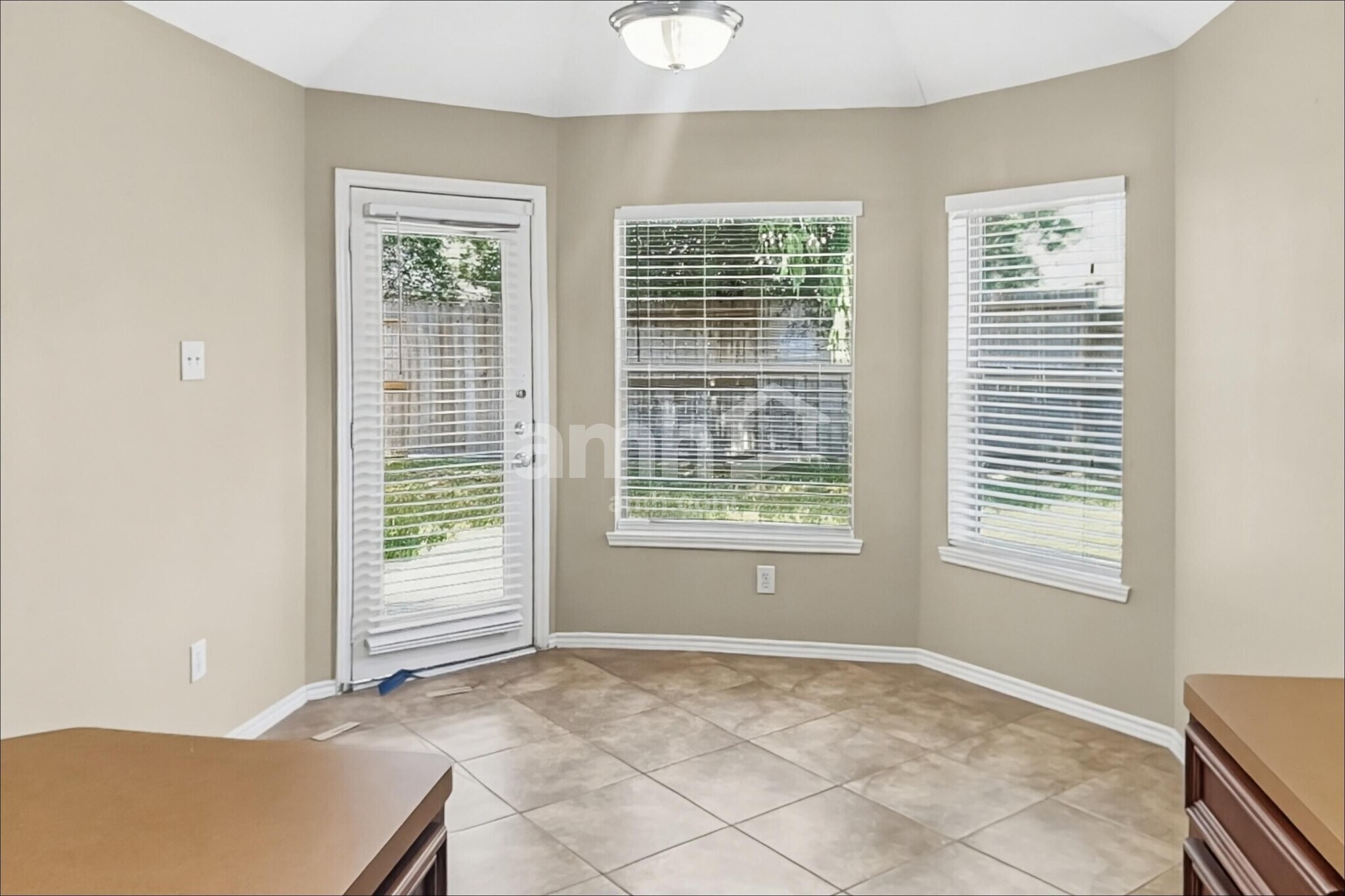 Building Photo - 2411 Morgan Ridge Ln