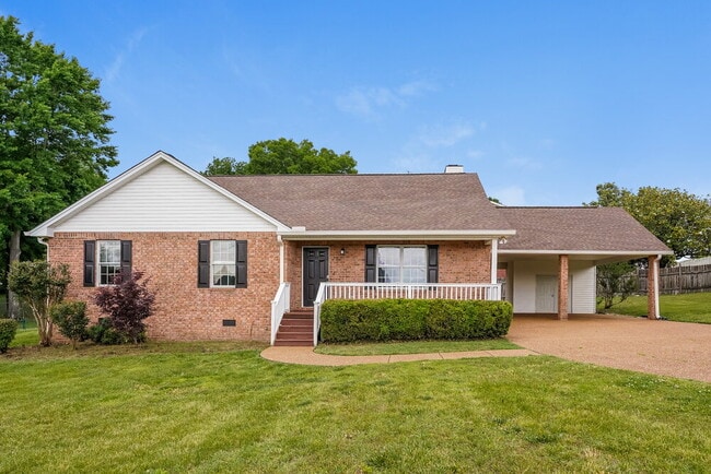 Building Photo - 505 Hopewood Ct