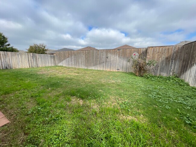 Building Photo - Cute 3/2/2 in a Cooper ISD