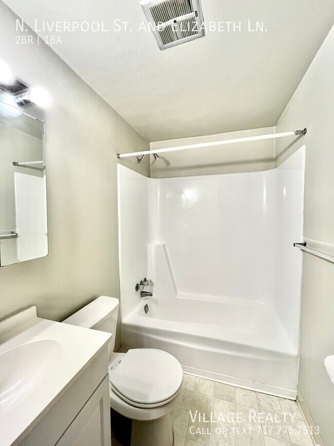 Building Photo - 75 N Liverpool St