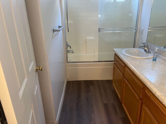 Building Photo - 608 Isla Bonita St