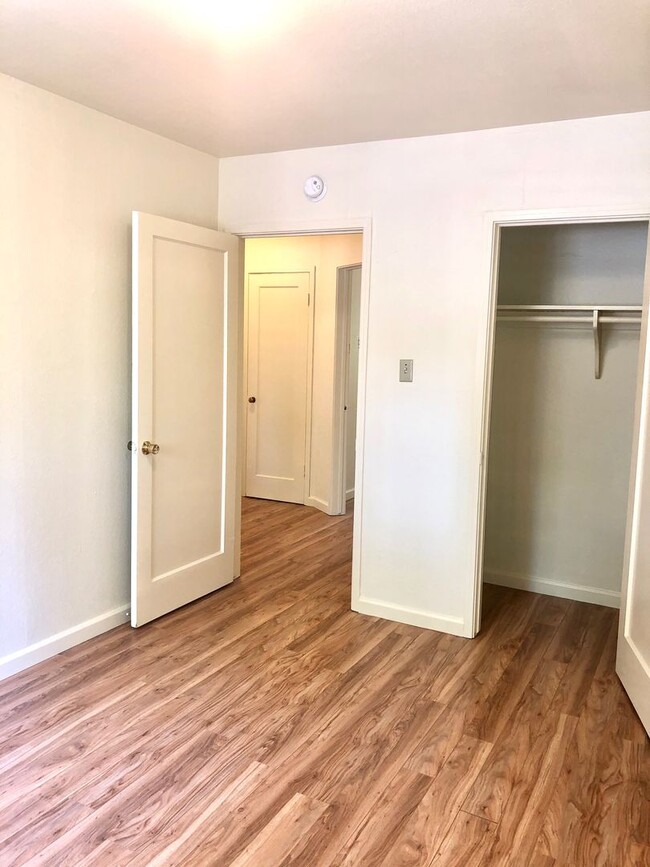Building Photo - Central Davis home