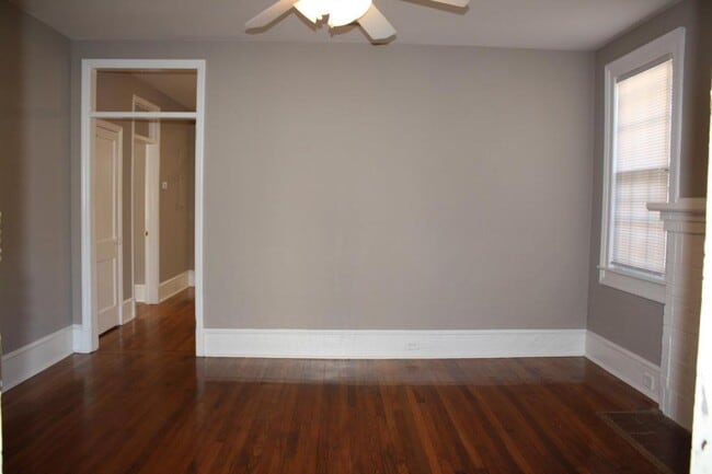 Building Photo - 935 Ashley Ave