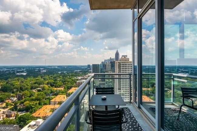 Building Photo - 1065 Peachtree St NE