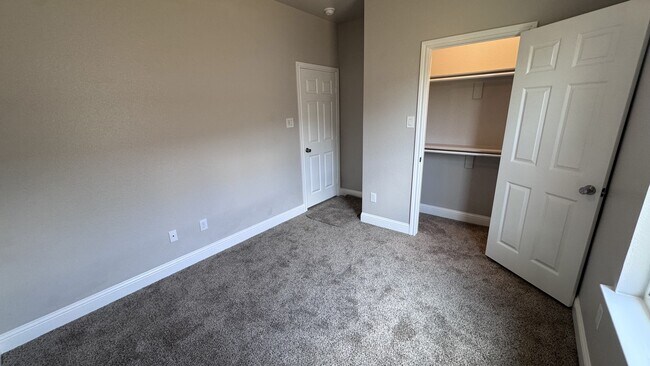 Building Photo - 3209 Bourland St
