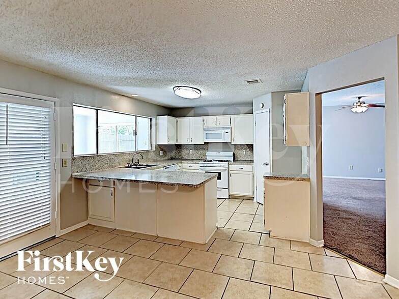 Building Photo - 9311 Wallingham Dr