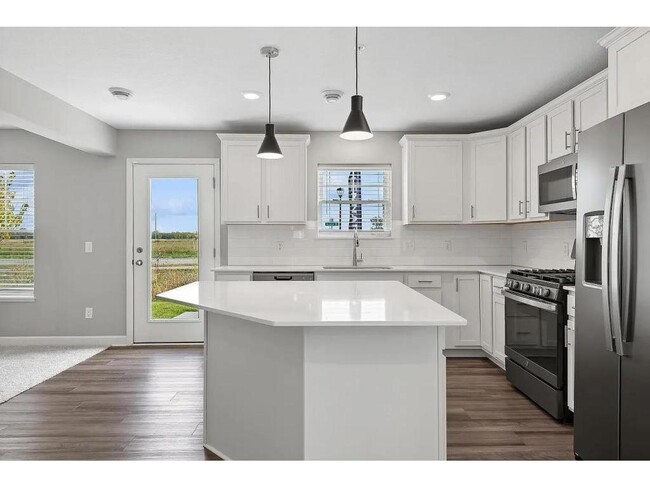 Building Photo - 23310 Amber Dr