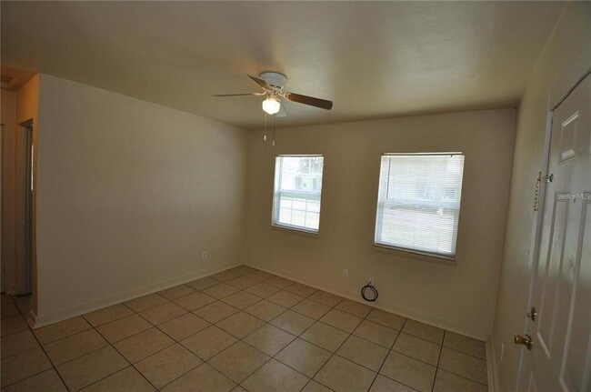 Building Photo - 211 Rose St