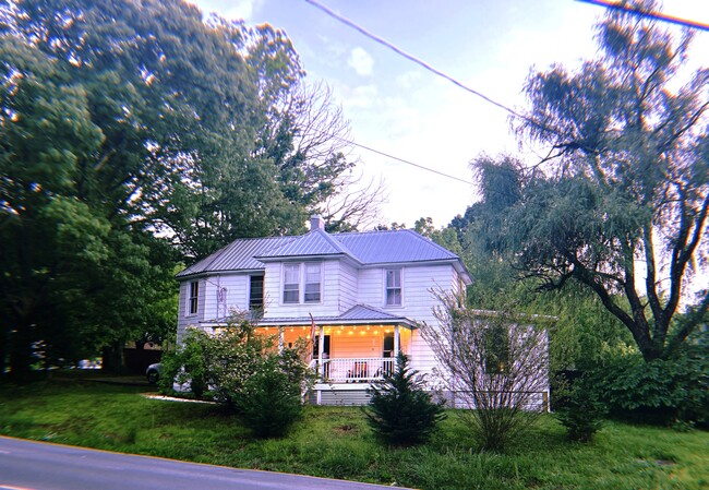 Primary Photo - 502 Monte Vista Rd