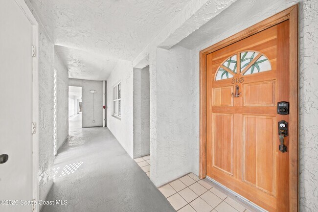 Building Photo - 905 N Harbor City Blvd