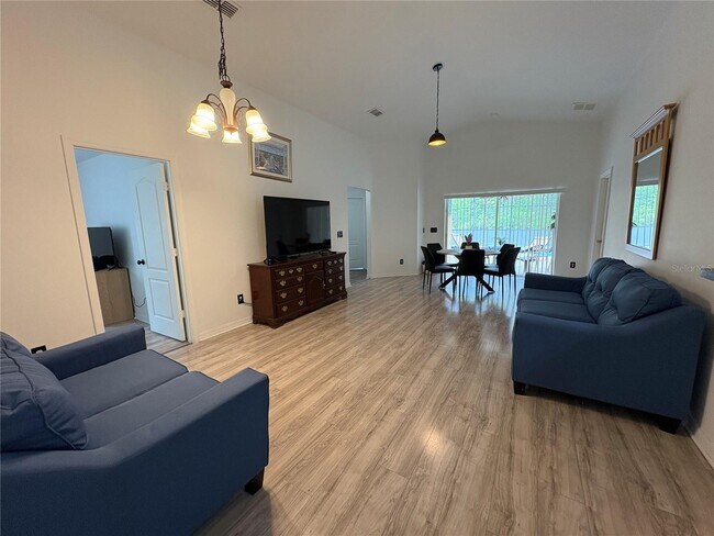 Building Photo - 893 Sandy Ridge Dr