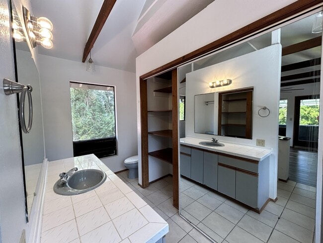 Building Photo - 15-2024-2024 23rd Ave