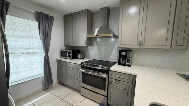 Building Photo - 405 Bennington Ln