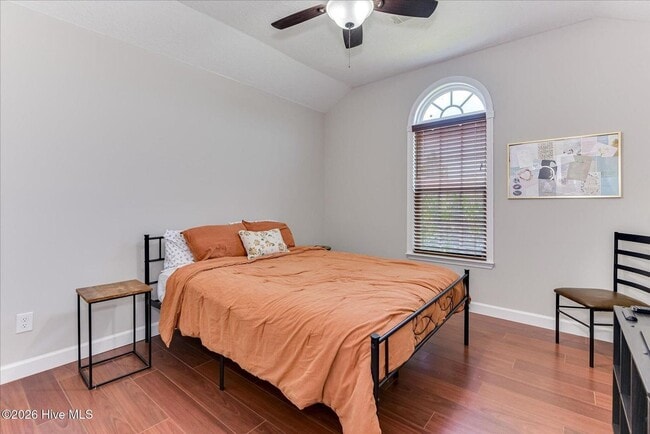 Building Photo - 135 Summerfield Cir