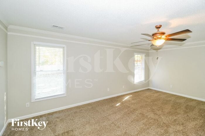 Building Photo - 8827 Dewberry Ln