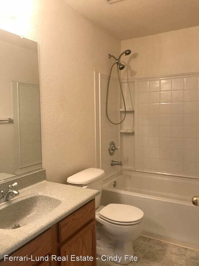 Building Photo - 4 br, 2 bath House - 17750 Wood Leaf Ct.