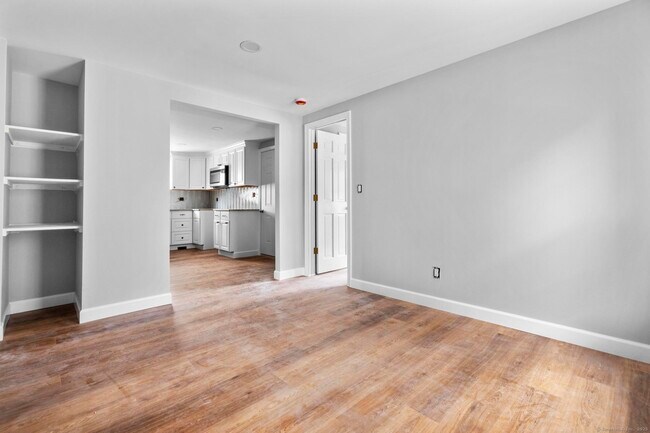Building Photo - 389 Highland Ave