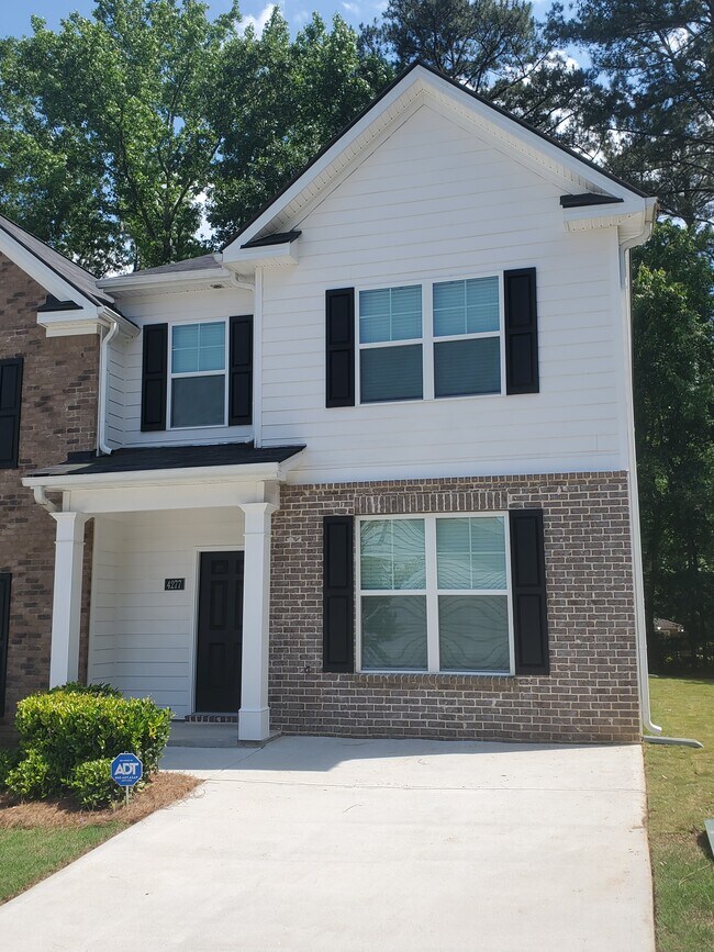 Primary Photo - 4277 Arcadia Dr