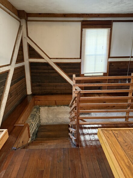 Entry to basement off kitchen - 15 Wabank Rd