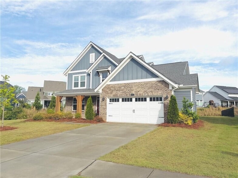 Building Photo - 607 Michigan Cir