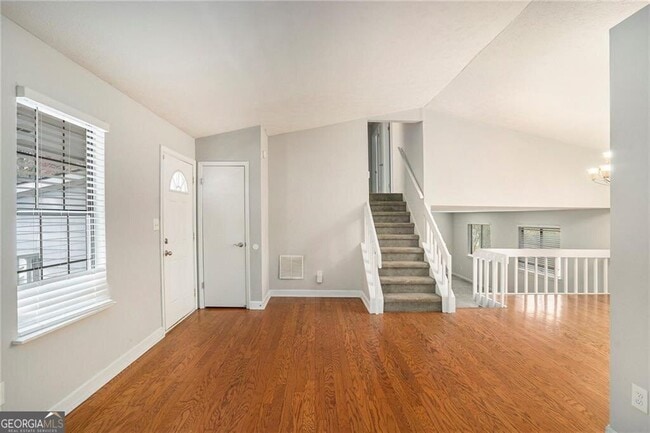 Building Photo - 676 Tarkington Rd S