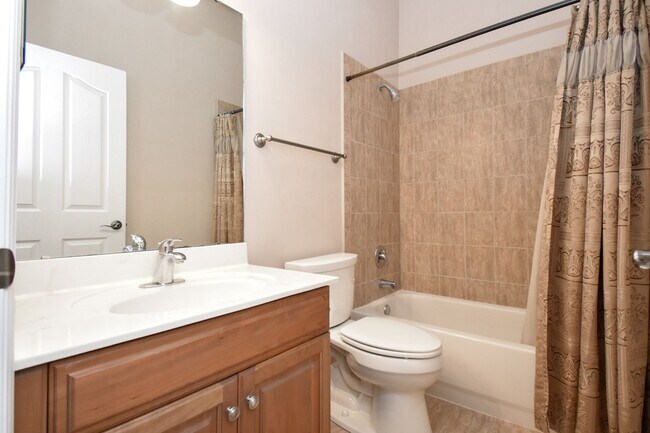 Building Photo - Spacious 4BR + Office Home with Pool in Garison Way