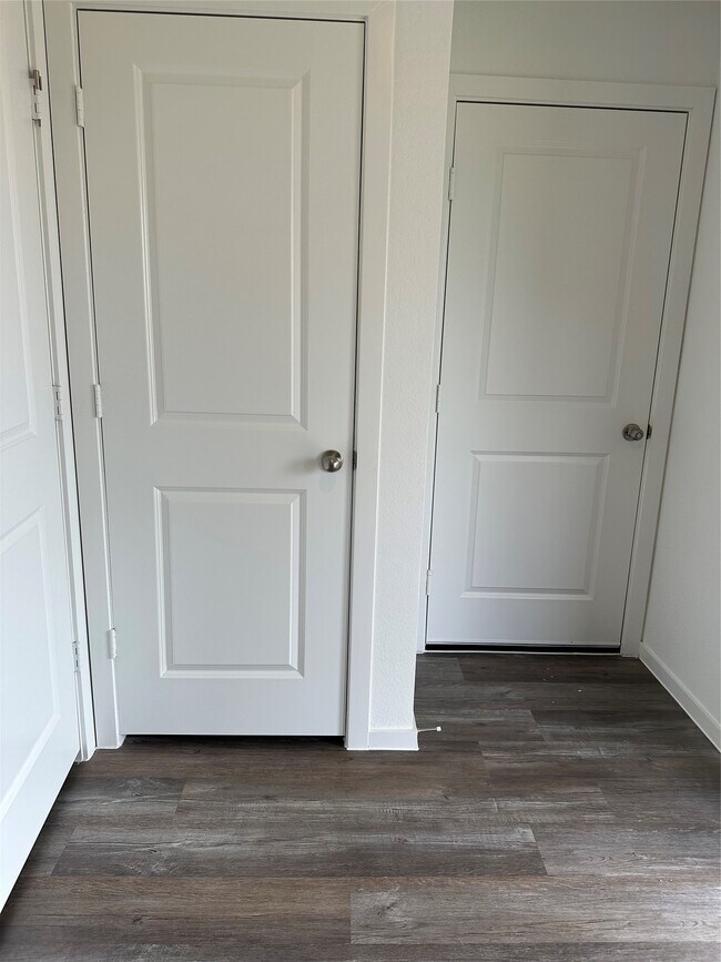 Building Photo - 18265 Descartes St