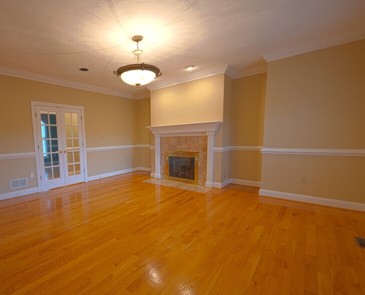 Living Room - 1495 Merrimans Ln