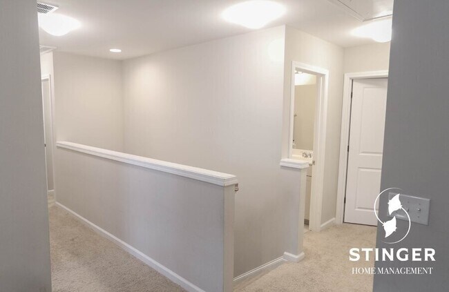 Building Photo - 24 Chauga St