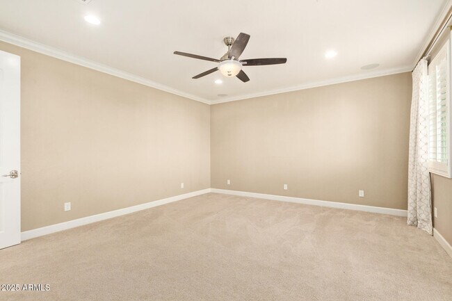 Building Photo - 4322 S Gardenia Dr