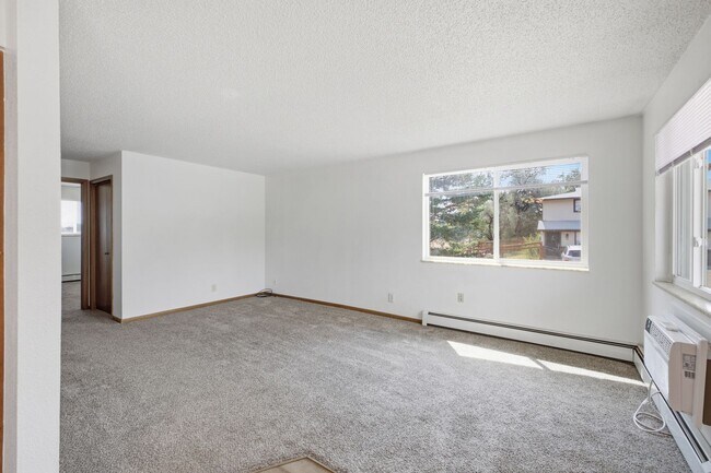 Building Photo - 2264 S Colorado Ave