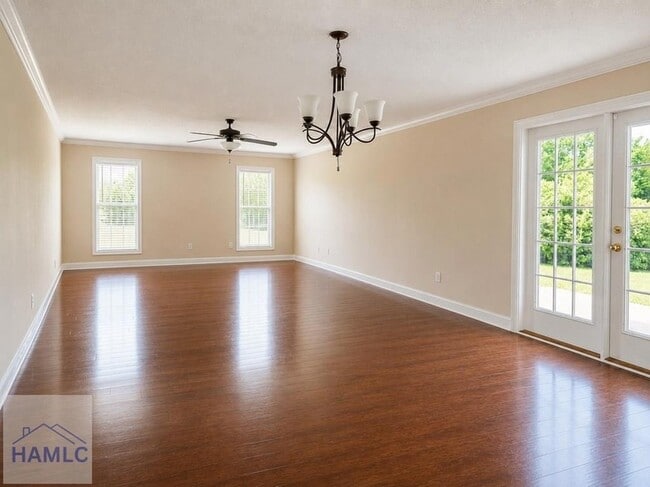 Building Photo - 1106 Creekside Cir